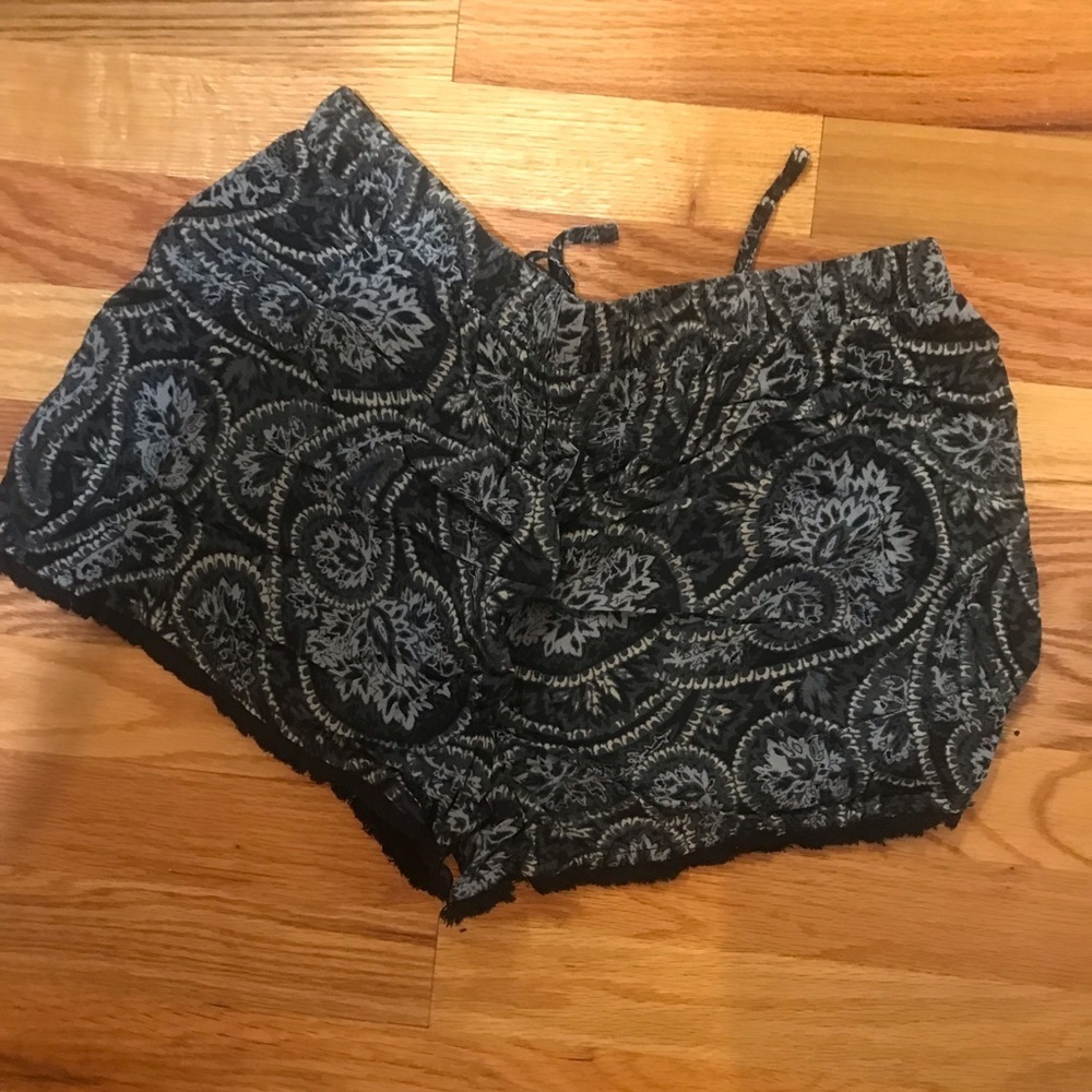 ▪️MOSSIMO Printed Shorts